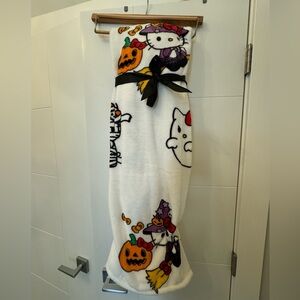 Hello Kitty Halloween Blanket